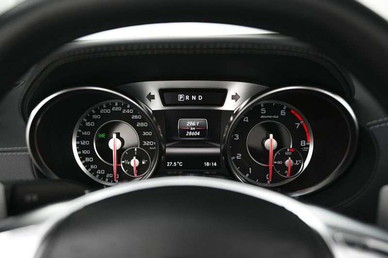 Mercedes SL63 AMG bild 17