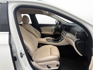 Mercedes E200 bild 11
