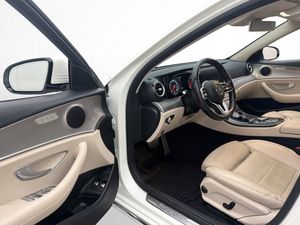 Mercedes E200 bild 8