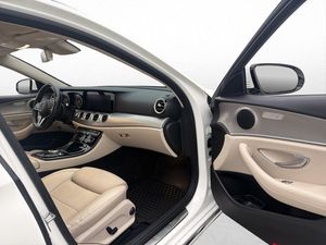 Mercedes E200 bild 12