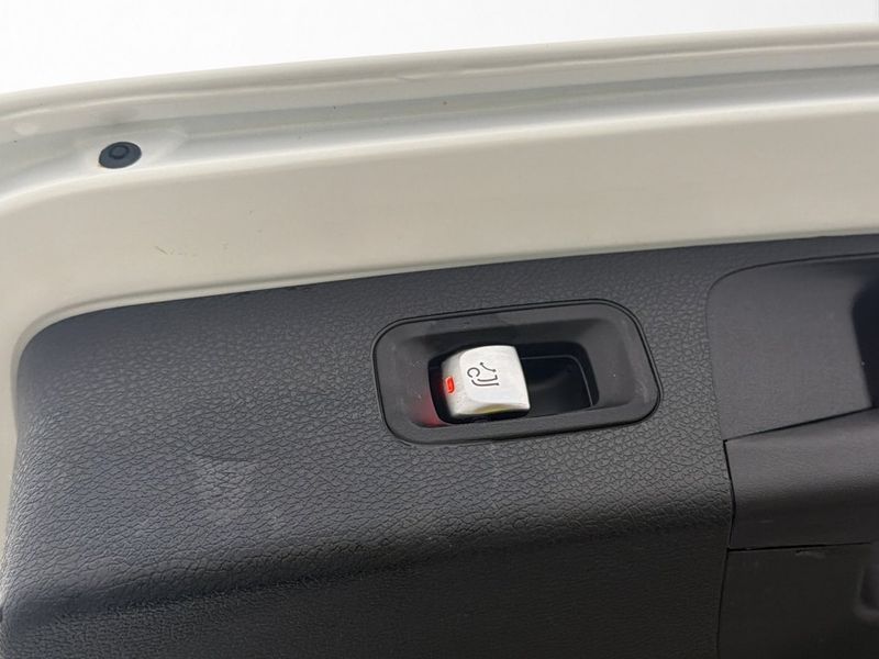 Mercedes E200 bild 25