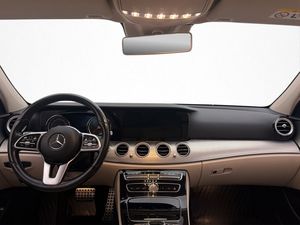 Mercedes E200 bild 14