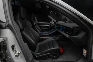 Porsche Taycan bild 12