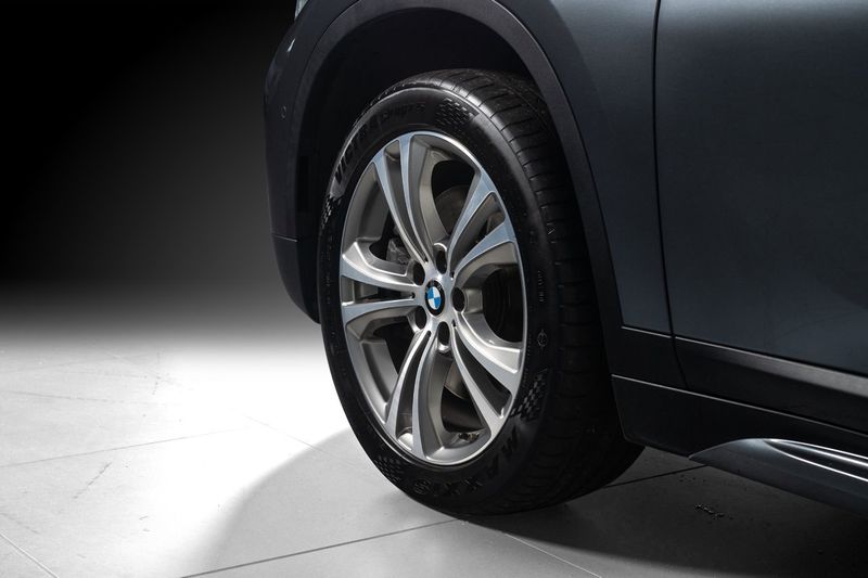 BMW X1 bild 7