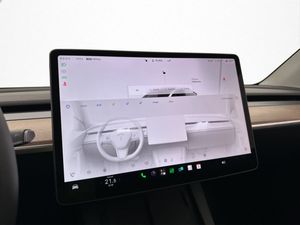 Tesla Model Y bild 23