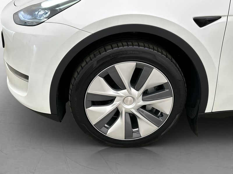 Tesla Model Y bild 32