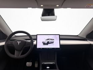 Tesla Model Y bild 13