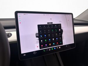 Tesla Model Y bild 22