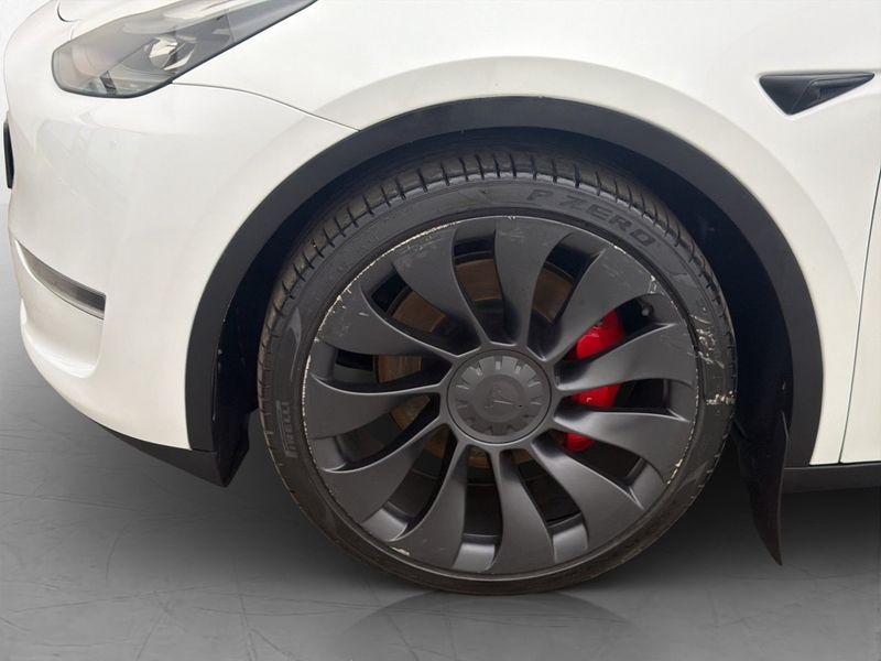 Tesla Model Y bild 28
