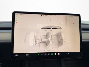 Tesla Model Y bild 25
