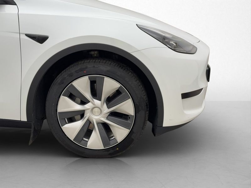 Tesla Model Y bild 36