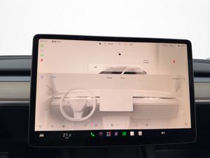 Tesla Model Y bild 24