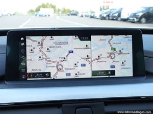 BMW 330 bild 18