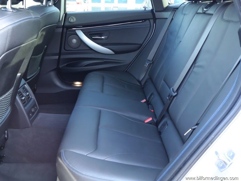 BMW 330 bild 8