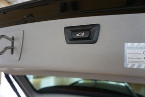 BMW 320 bild 9