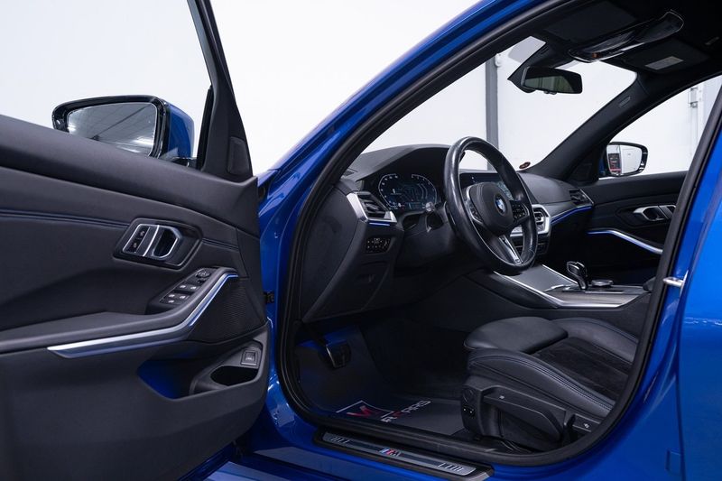 BMW 320 bild 9