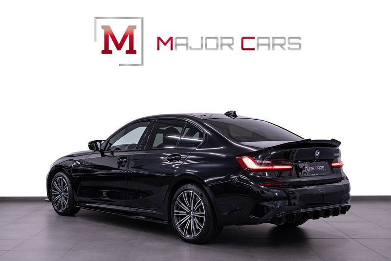 BMW 330 bild 4