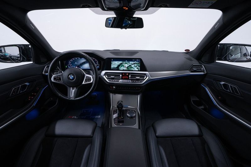 BMW 330 bild 13
