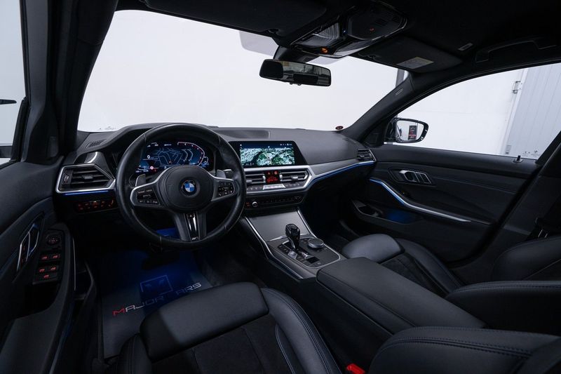 BMW 330 bild 12