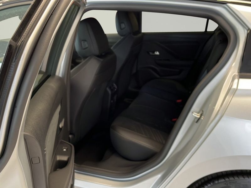 Opel Astra bild 9