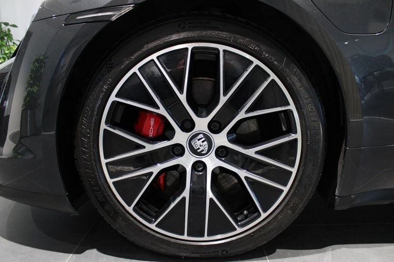 Porsche Taycan bild 8
