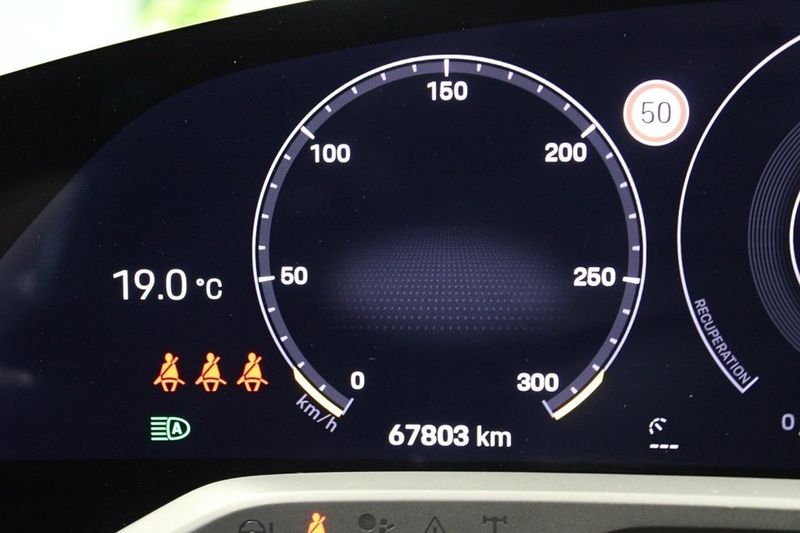 Porsche Taycan bild 16