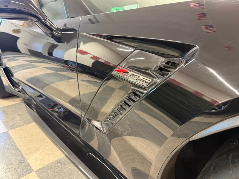 Chevrolet Corvette bild 15