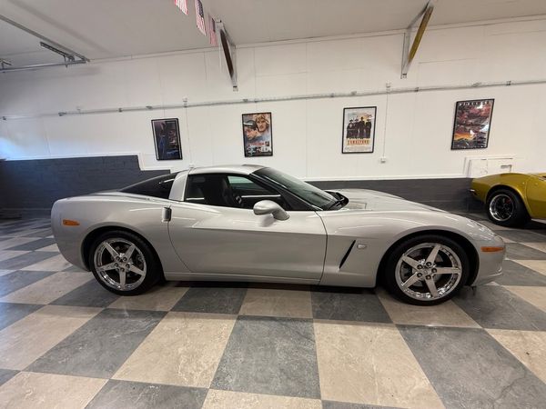 Chevrolet Corvette C6 3LT LS2 Z51 COUPE 5500 MIL EU EV BYTE - 2005