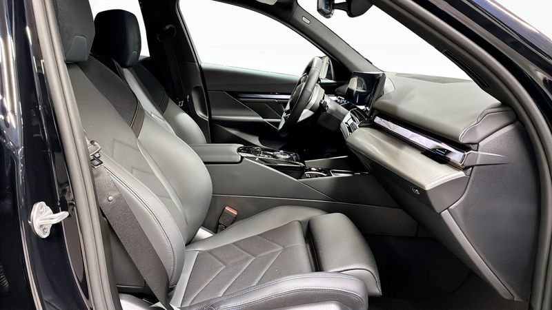 BMW i5 bild 3