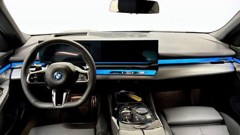 BMW i5 bild 4