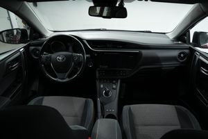 Toyota Auris bild 18