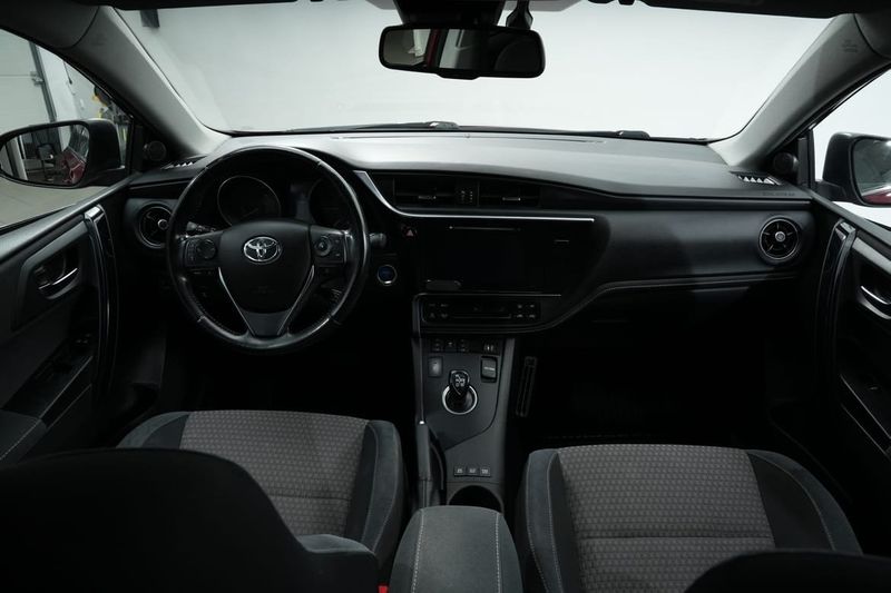 Toyota Auris bild 18
