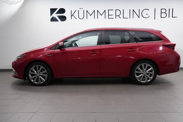 Toyota Auris Touring Sports Hybrid Executive Pano/Läder - 2016