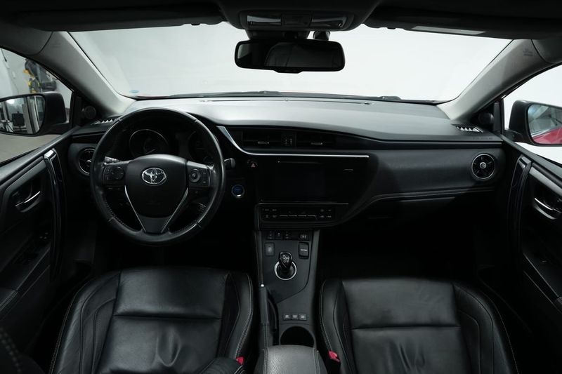 Toyota Auris bild 19