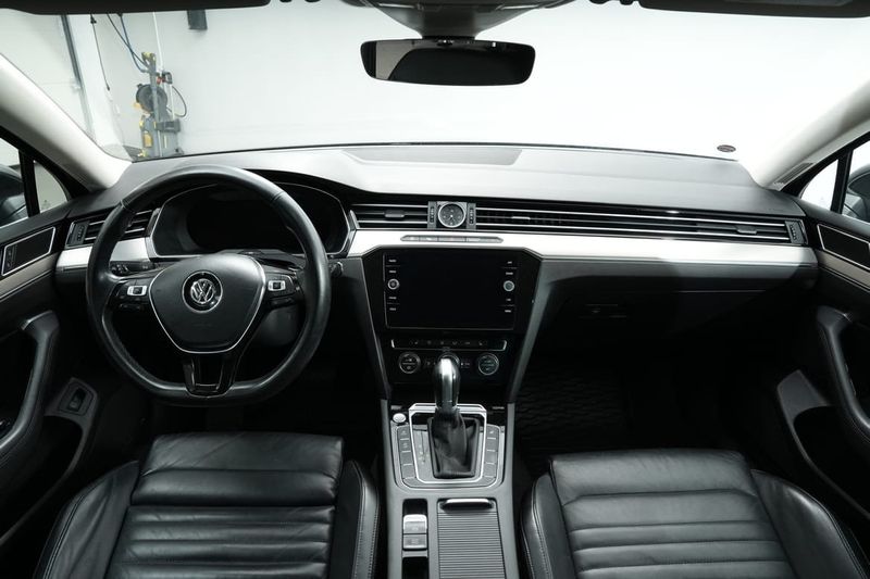 Volkswagen Passat bild 17