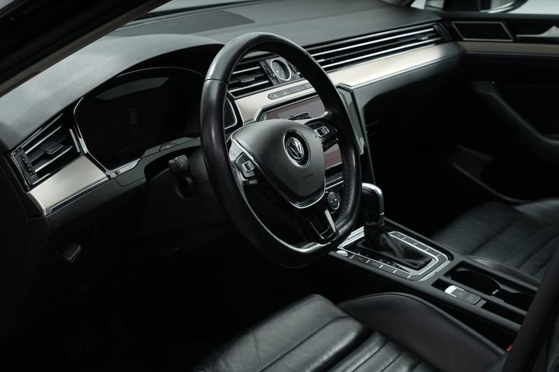 Volkswagen Passat bild 12