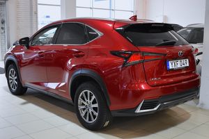 Lexus NX bild 3