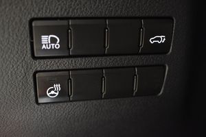 Lexus NX bild 16