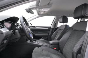 Volkswagen Passat bild 9