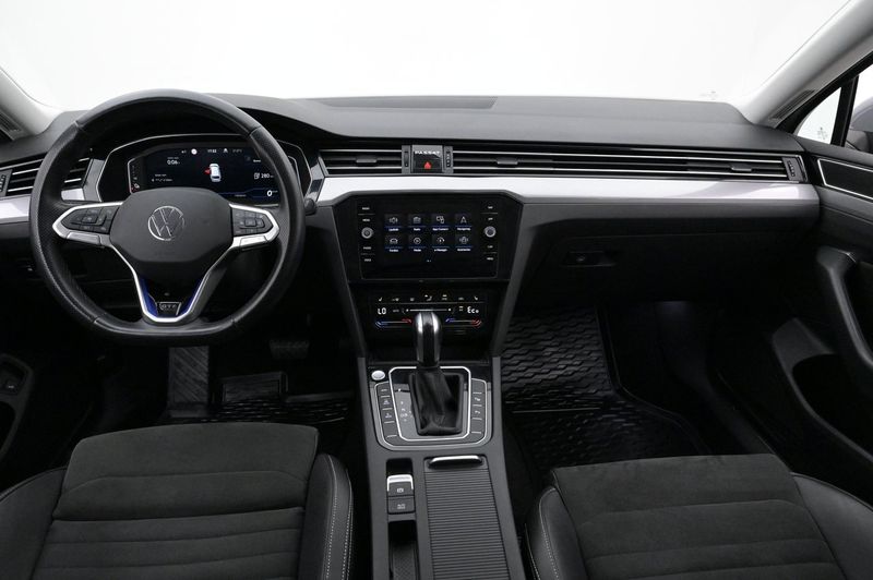 Volkswagen Passat bild 6