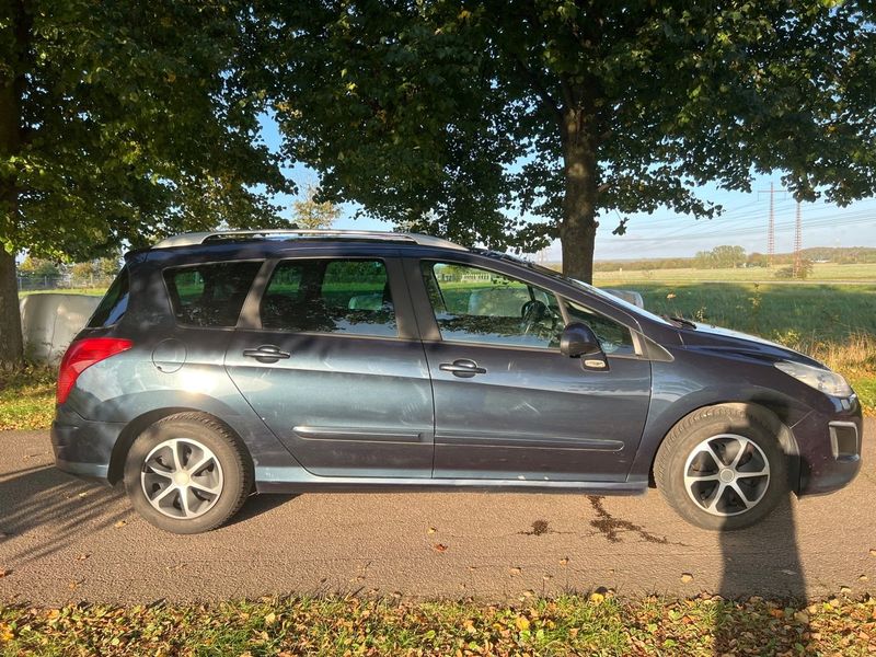 Peugeot 308 SW bild 8