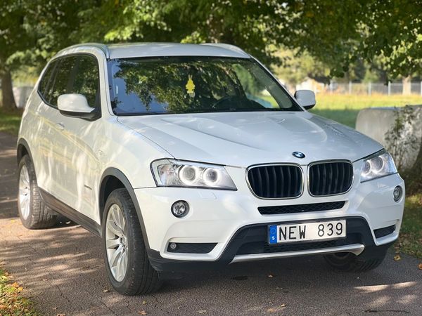 BMW X3 xDrive20d Steptronic Svensksåld Skinn Dragkrok Keyless - 2013