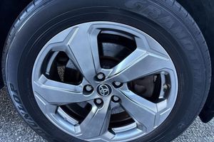 Toyota RAV4 bild 11