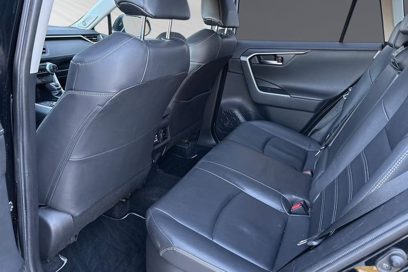 Toyota RAV4 bild 7