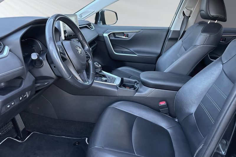 Toyota RAV4 bild 6