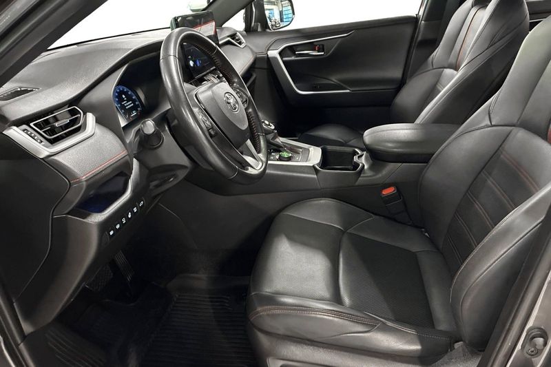 Toyota RAV4 bild 13