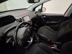 Peugeot 208 bild 10