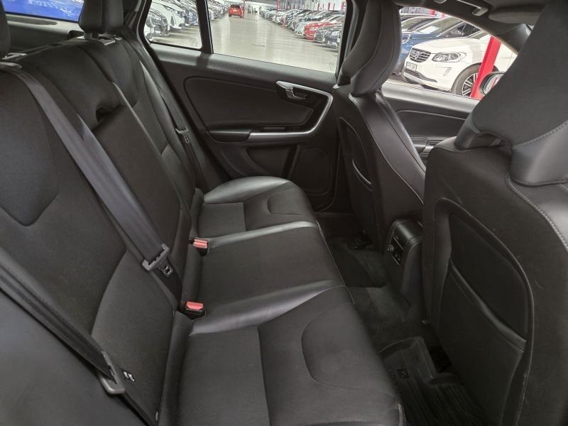 Volvo V60 bild 5