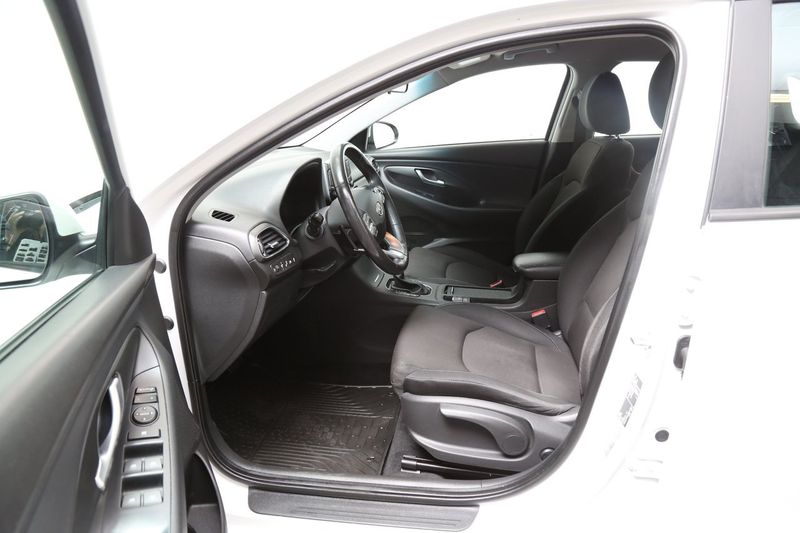 Hyundai i30 bild 8