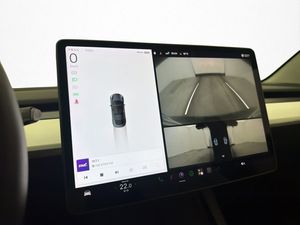 Tesla Model 3 bild 25
